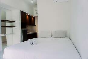 Homey And Good Deal Studio Casa De Parco Apartment