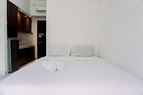 Homey And Good Deal Studio Casa De Parco Apartment