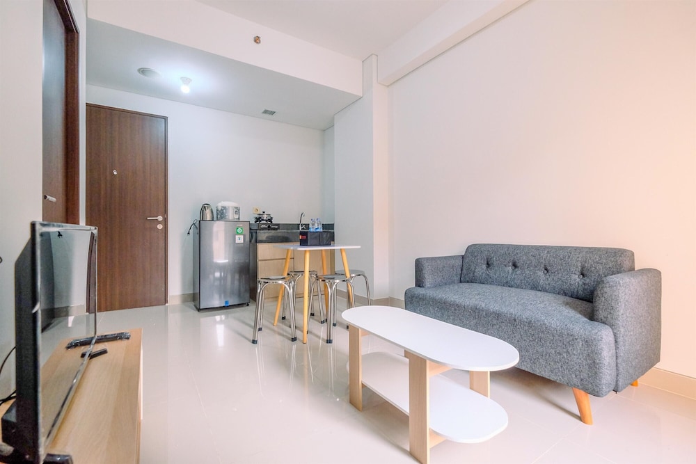 Wonderful 2Br At Transpark Cibubur Apartment