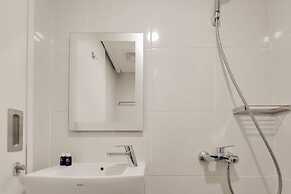 Scenic And Homey Studio Barsa City Apartment