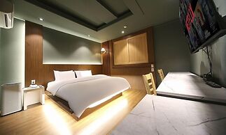 Hotel Feel Green
