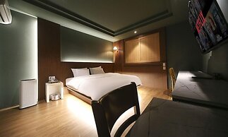 Hotel Feel Green