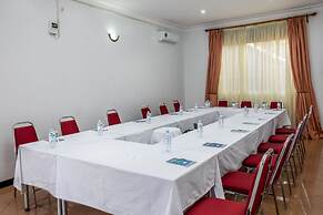ENTEBBE TRAVELLER'S HOTEL