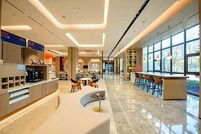 Holiday Inn Express Haiyan by IHG
