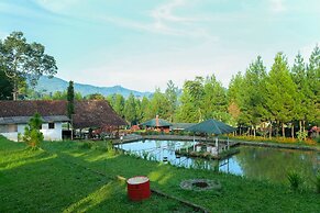 Hilltop Camp, Lembang
