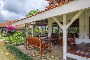 Hilltop Camp, Lembang