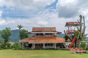 Hilltop Camp, Lembang