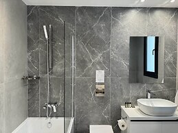 Phaedrus Living White Hills Suites City View