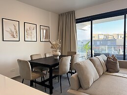 Phaedrus Living White Hills Suites City View