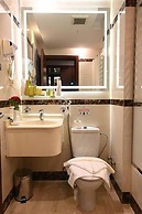 Maysan Al Mashaer Hotel