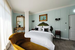 Ateneea Luxury Rooms
