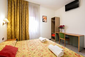 CAMELIA ROOMS VENICE GUESTHOUSE