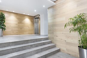 Clifton Studio 104