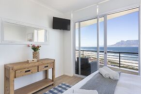 Portico 704