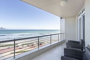 Portico 704