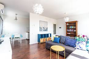 Comfortable apartment with great city and sea view
