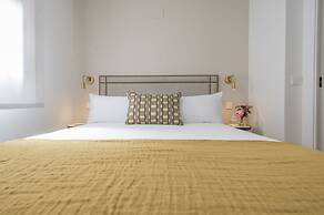 MIOSOTIS SUITES