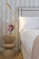 MIOSOTIS SUITES