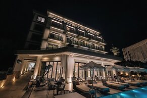 Mazarine Hotel
