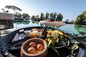 Mazarine Hotel