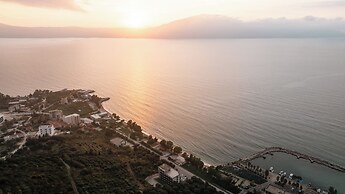 Mazarine Hotel