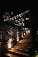 Mazarine Hotel