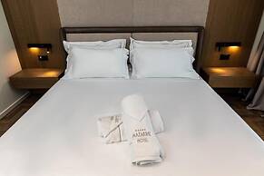 Mazarine Hotel