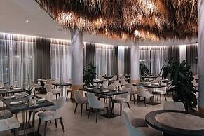 Mazarine Hotel