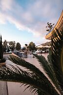 Mazarine Hotel
