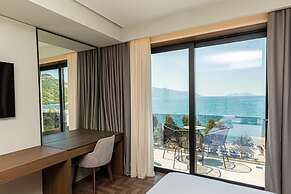 Mazarine Hotel
