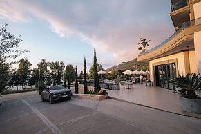 Mazarine Hotel