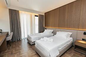Mazarine Hotel