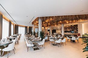 Mazarine Hotel