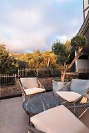 Mazarine Hotel