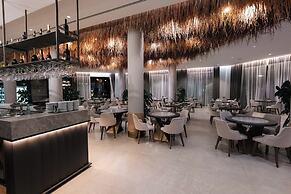 Mazarine Hotel