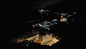 Mazarine Hotel