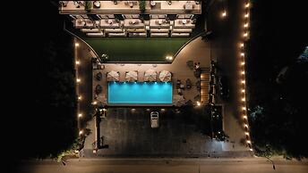 Mazarine Hotel