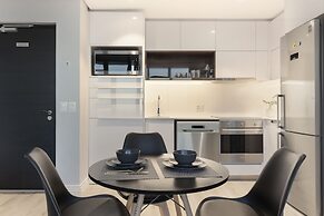16 On Bree Unit 2117