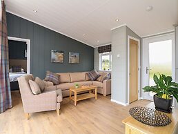 Holly Lodge