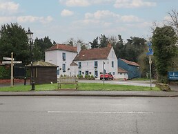 Cedar Lodge
