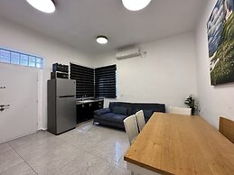Ha-Yarkon Thirty Nine
