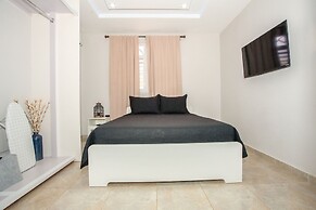 EcoMar Rentals Full House