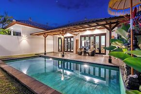 888 Residences - Complex of Private Villas with Pools