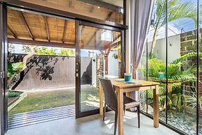 888 Residences - Complex of Private Villas with Pools
