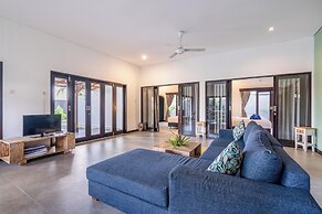 888 Residences - Complex of Private Villas with Pools