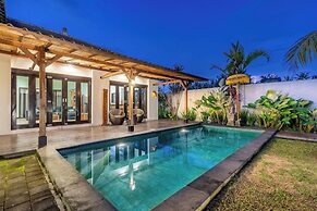 888 Residences - Complex of Private Villas with Pools