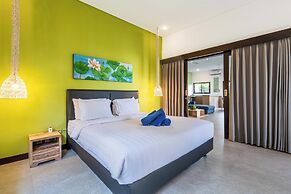888 Residences - Complex of Private Villas with Pools
