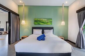 888 Residences - Complex of Private Villas with Pools