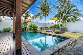 888 Residences - Complex of Private Villas with Pools