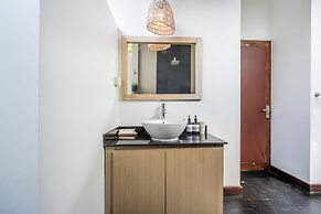 888 Residences - Complex of Private Villas with Pools